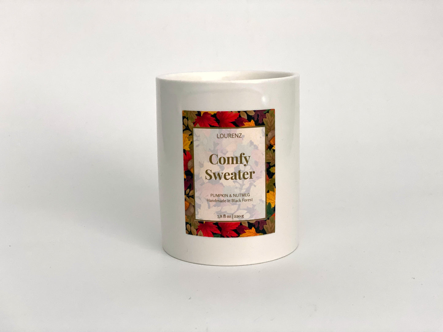 LOURENZ Comfy Sweater scented candle pumpkin nutmeg and vanilla with wooden wick and lid