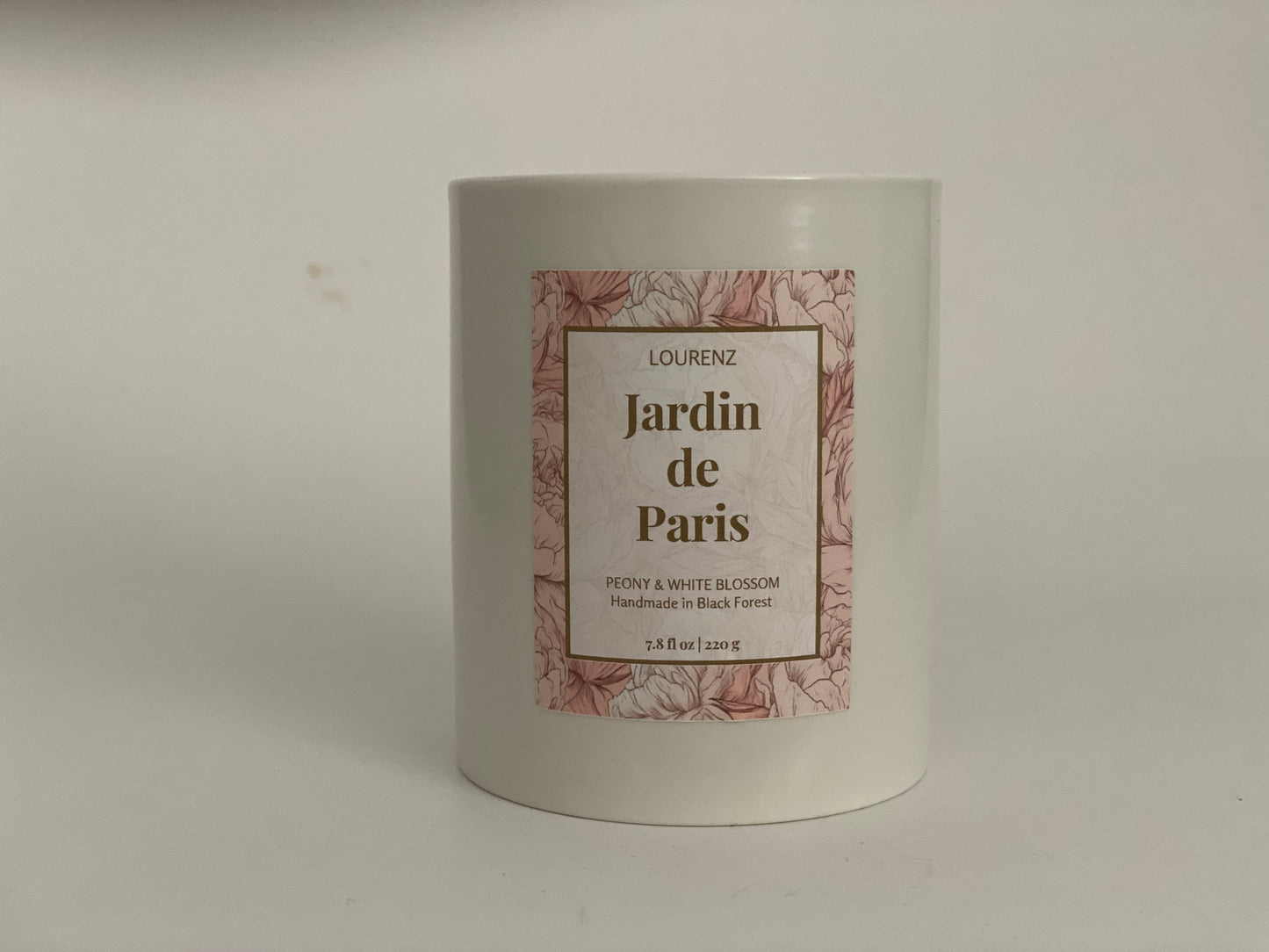 LOURENZ Jardin de Paris scented candle peony with wooden wick and lid