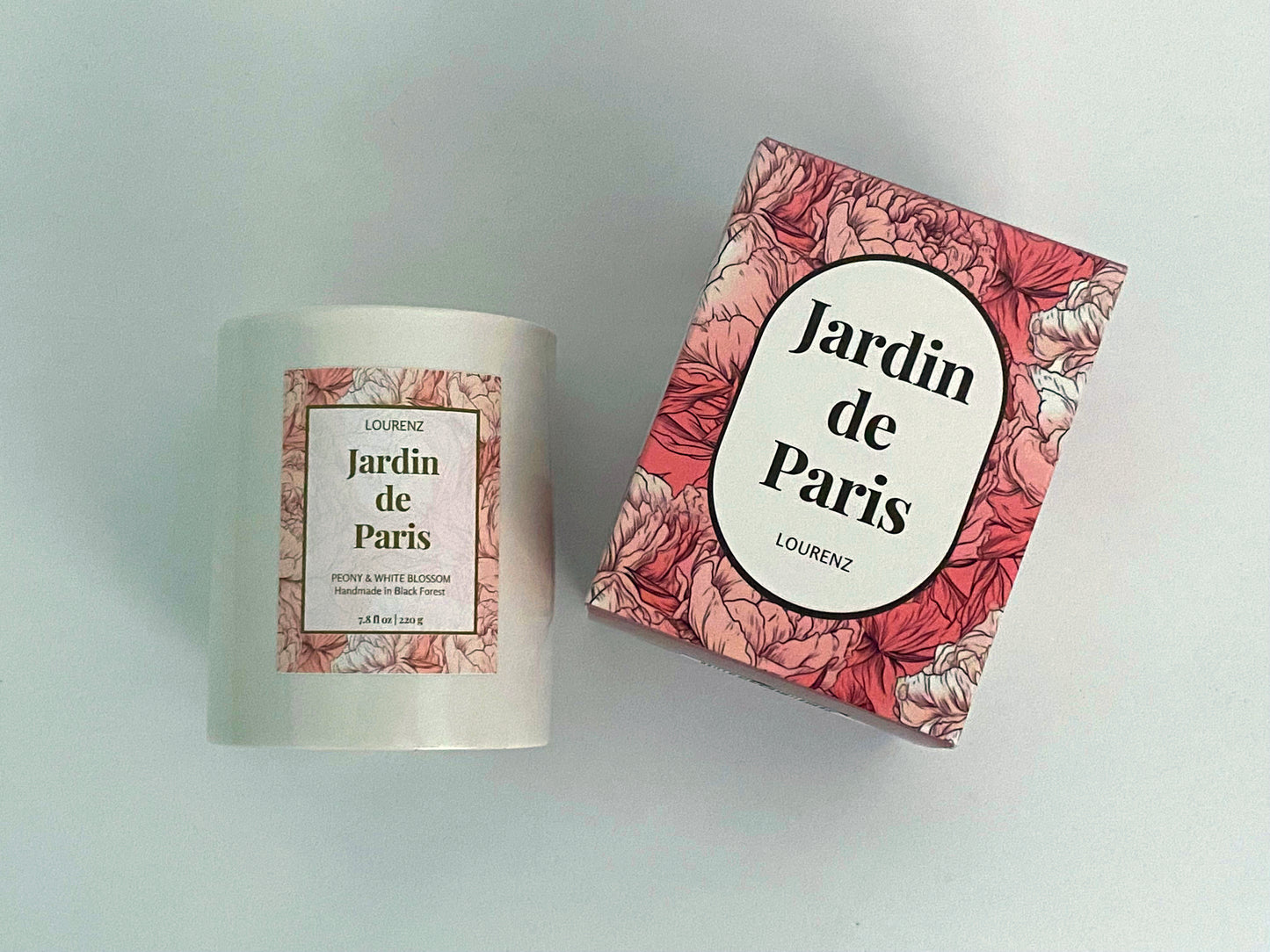 LOURENZ Jardin de Paris scented candle peony with wooden wick and lid